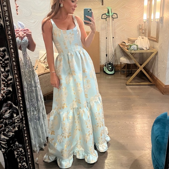 V.Chapman Gown - The Avery Dress in Ballad Blue Baroque Floral - Picture 2 of 7